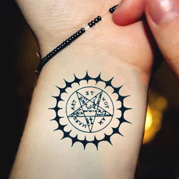Tatouage éphémère boussole rosace lune soleil table d'orientation Tattoo-Ephemere tatouage temporaire faux tatouage tatoo